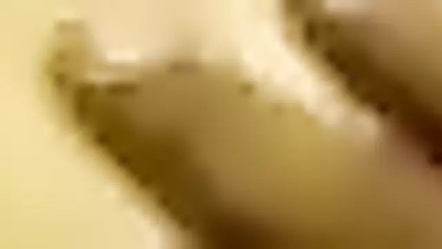 Трахает заросшую киску горячей узбечки